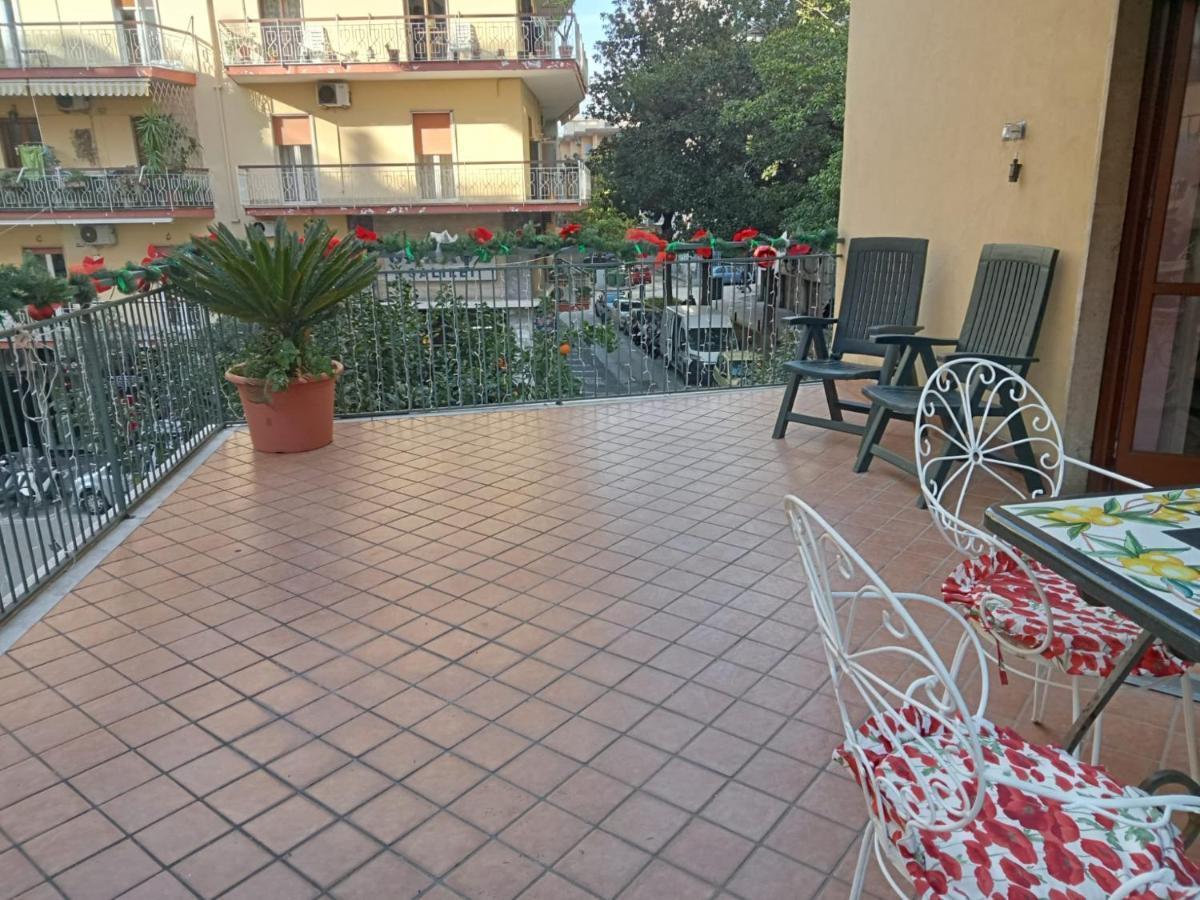 La Terrazza Di Monica & Teresa Bed & Breakfast Portici Eksteriør bilde