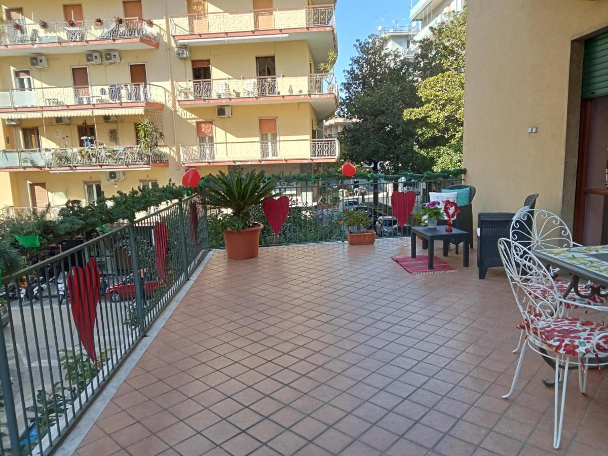 La Terrazza Di Monica & Teresa Bed & Breakfast Portici Eksteriør bilde