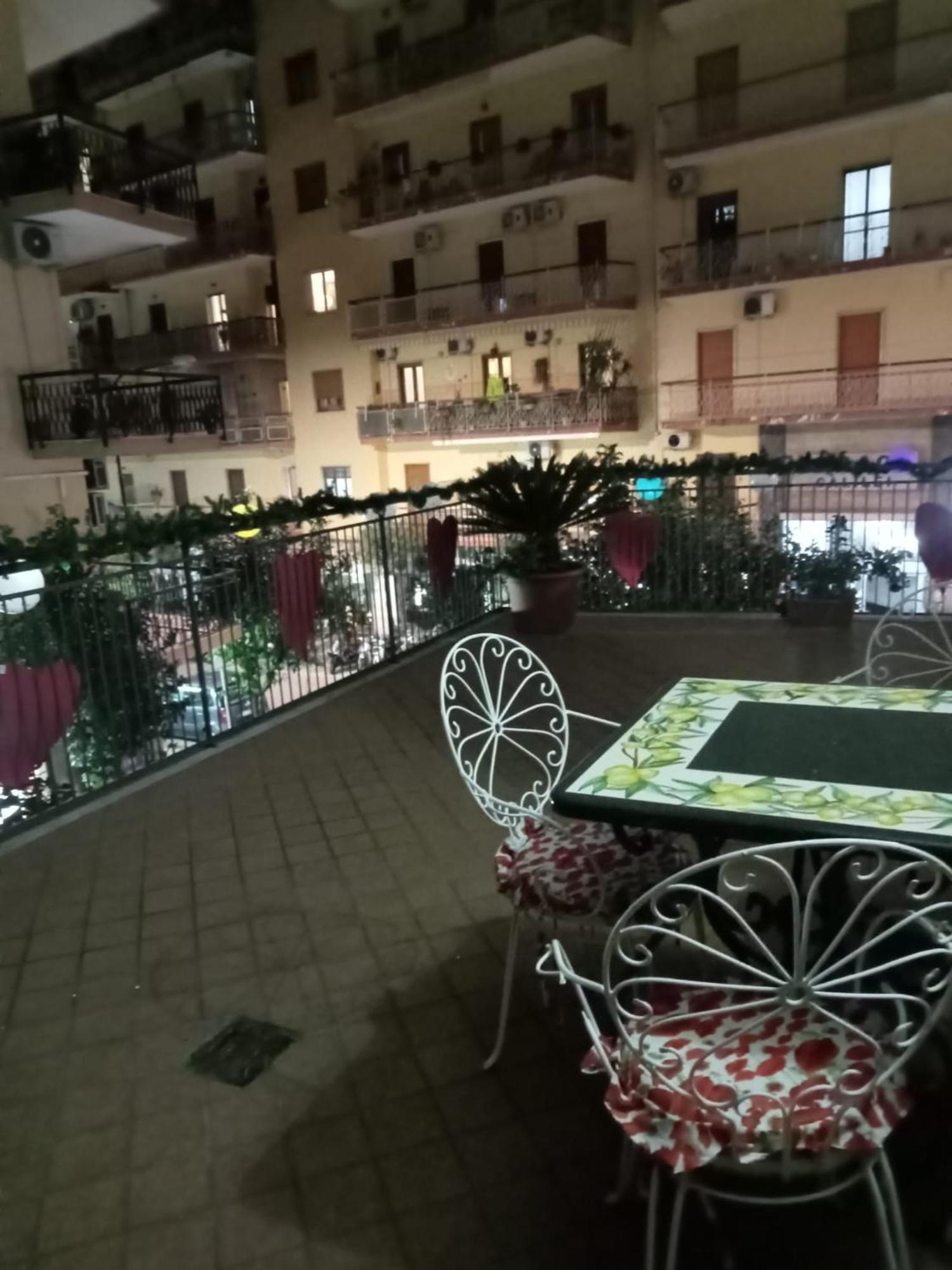 La Terrazza Di Monica & Teresa Bed & Breakfast Portici Eksteriør bilde